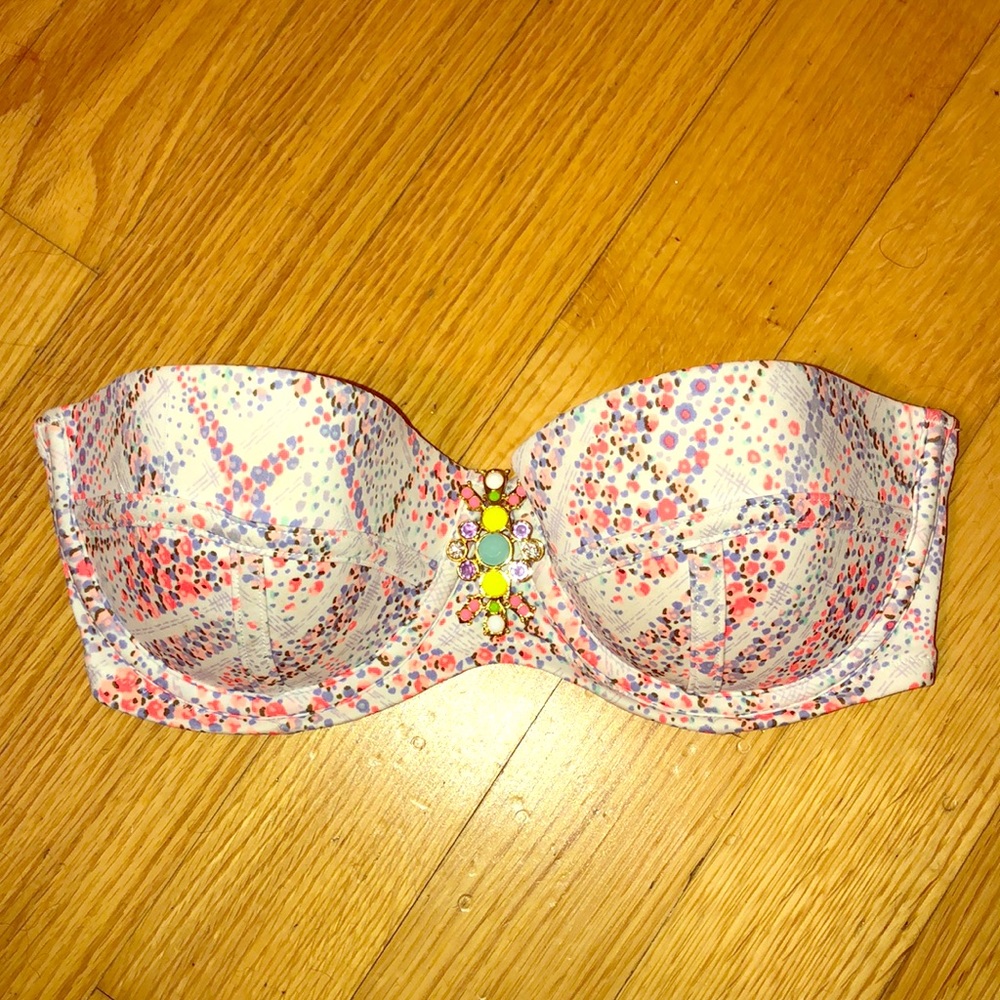 Victoria’s Secret bathing suit top